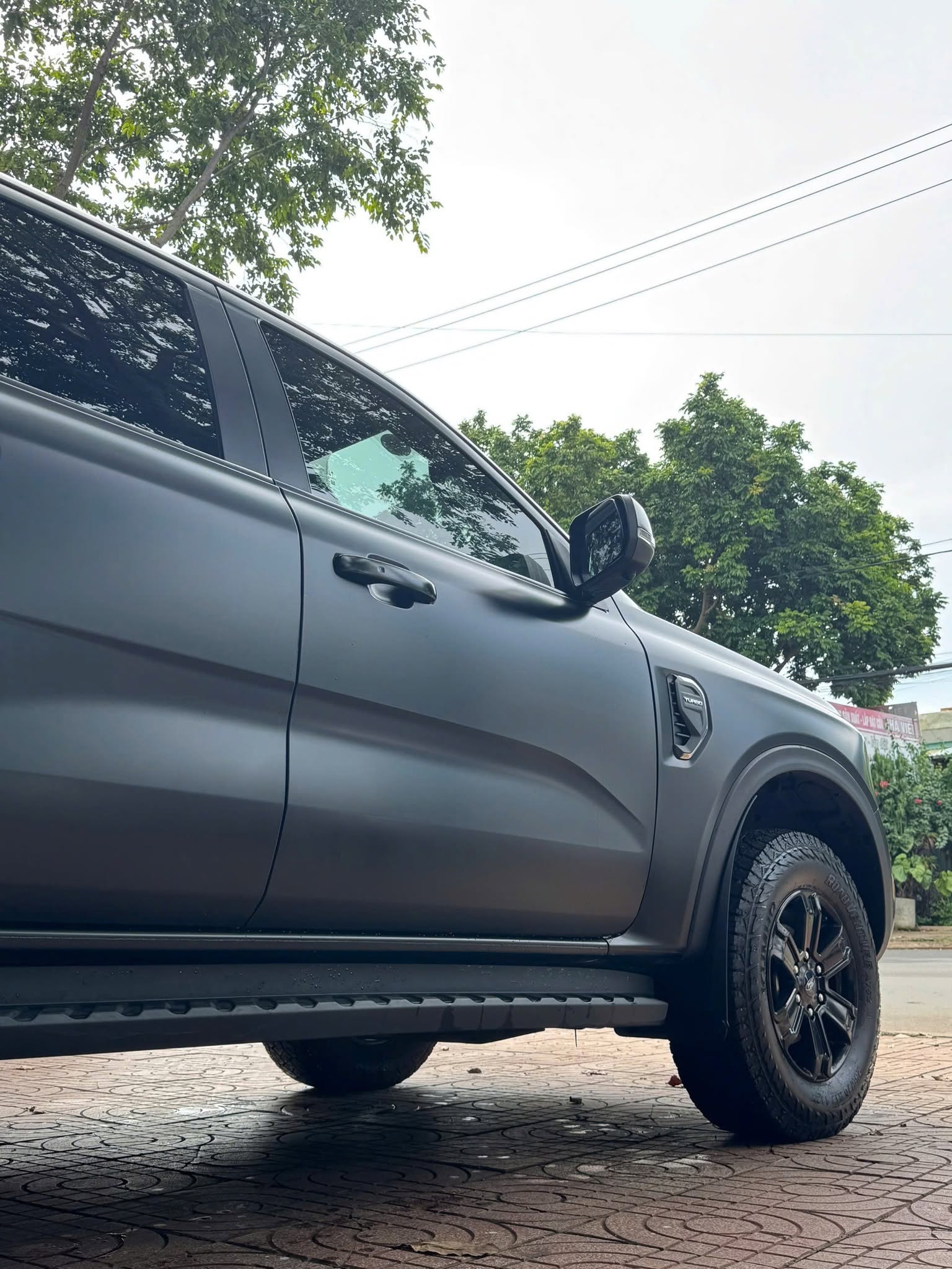 Dán Wrap đổi màu Ford Ranger tại R1 Detailing – diện mạo mới, đẳng cấp mới”