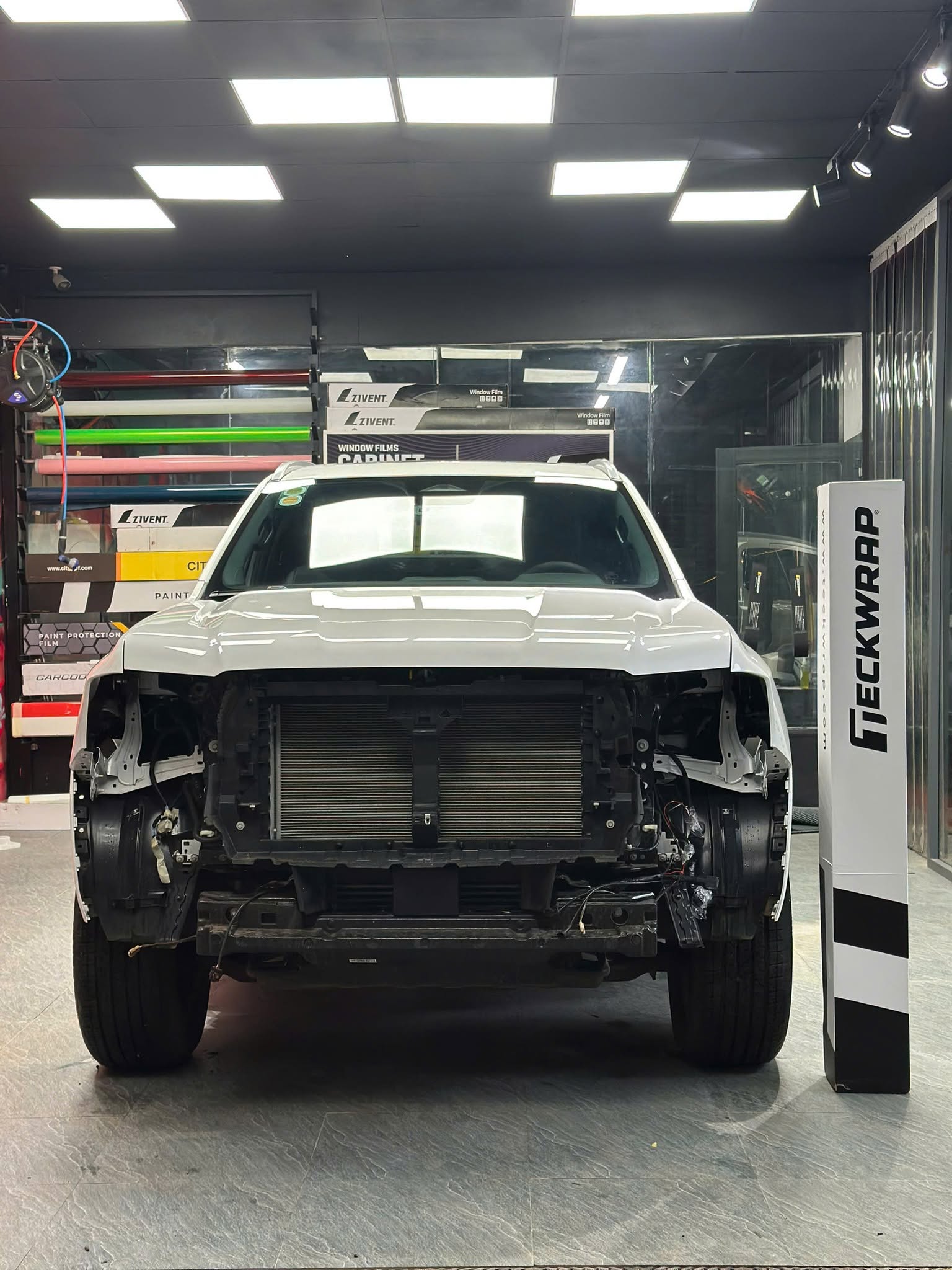 Dán PPF bảo vệ sơn Ford Everest – giữ nguyên vẻ đẹp, gia tăng giá trị” - Image 1