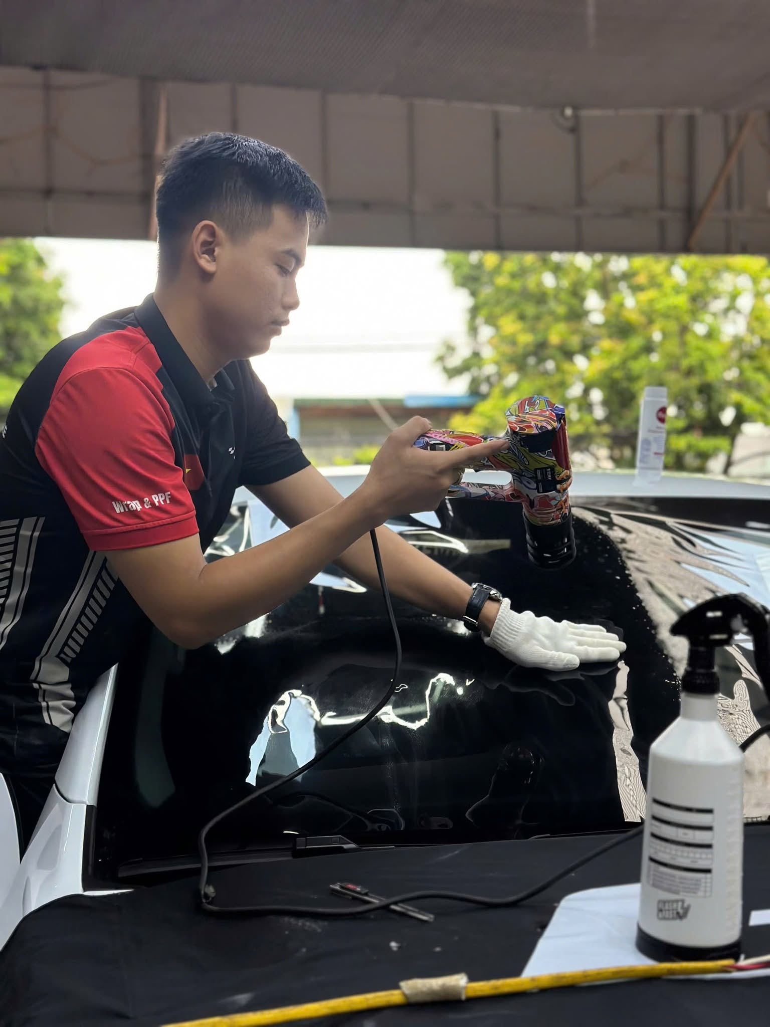 Dán film cách nhiệt Ford tại R1 Detailing – bảo vệ không gian lái, nâng tầm trải nghiệm” - Image 3